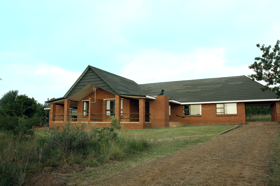 Apex Travel Club - ATC - Monateng Safari Lodge