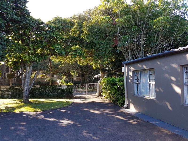 Apex Travel Club - ATC - Black Rock Beach Cottage