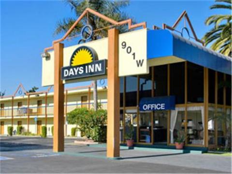 Apex Travel Club - ATC - Days Inn Los Angeles LAX Airport/Venice Beach/Marina Del Ra
