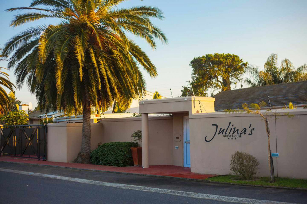 Apex Travel Club - ATC - Julina's Guest House