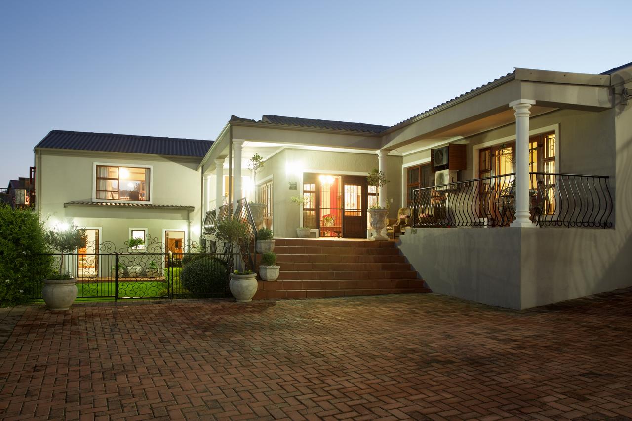 Apex Travel Club - ATC - Sea Whisper Guest House & Self-Catering