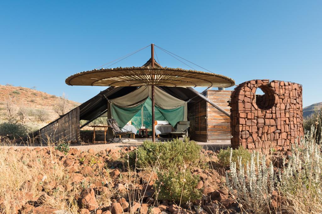 Apex Travel Club - ATC - Etendeka Mountain Camp