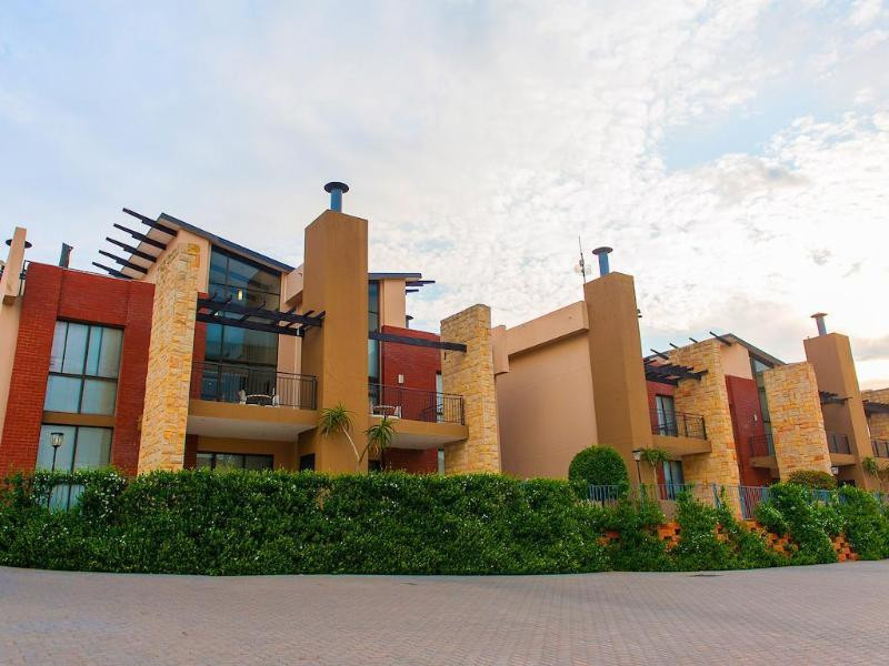 Apex Travel Club - ATC - Fairview All Suite Hotel