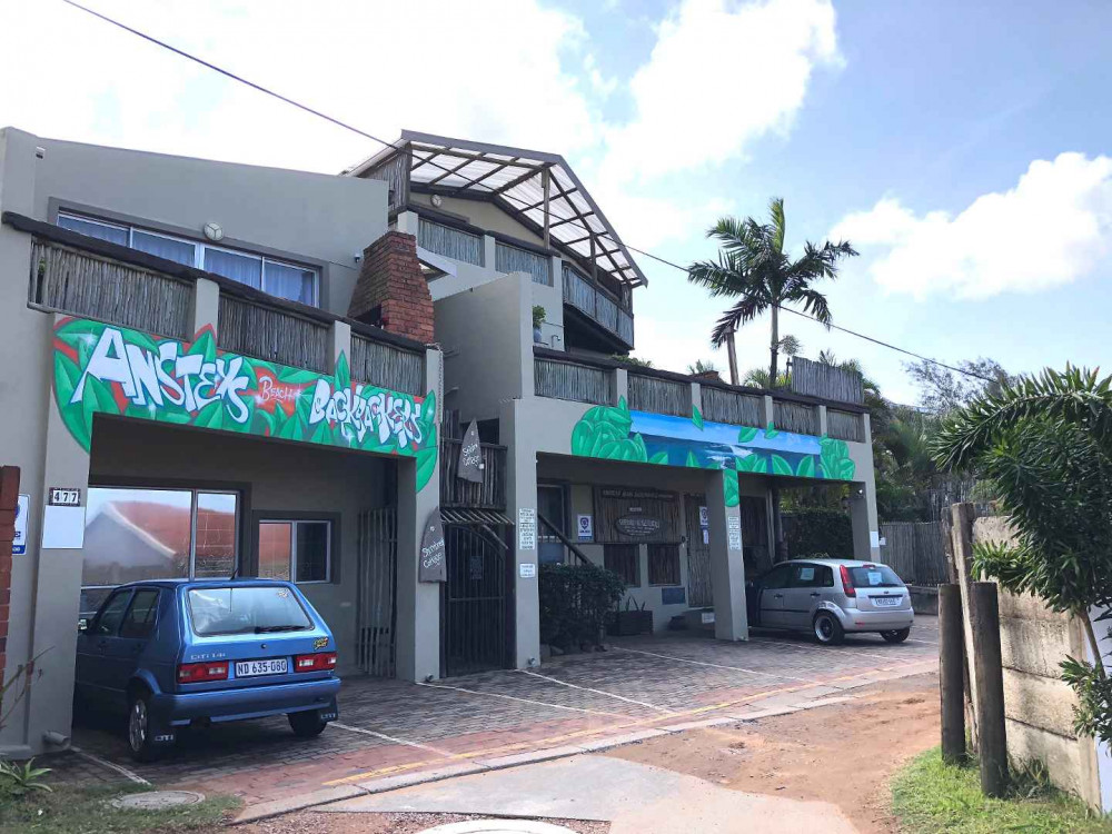 Apex Travel Club - ATC - Ansteys Beach Self Catering & Backpackers