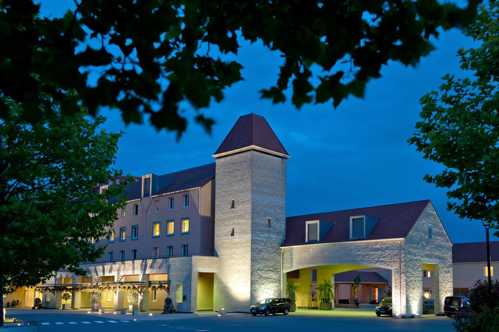 Apex Travel Club - ATC - Explorers Hotel