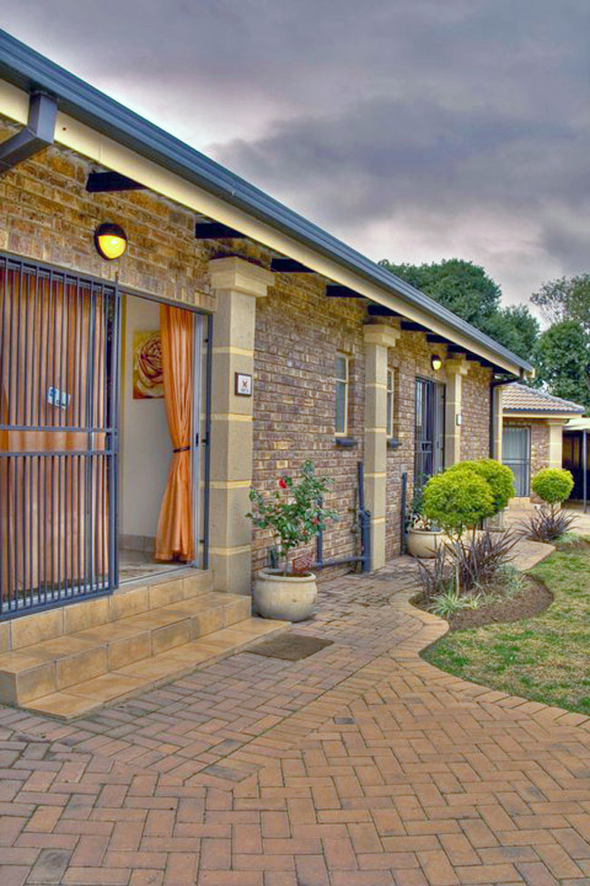 Apex Travel Club - ATC - Pillars Accommodation Self Catering Cottages