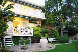 Apex Travel Club - ATC - Roosboom Luxury Guest Apartments