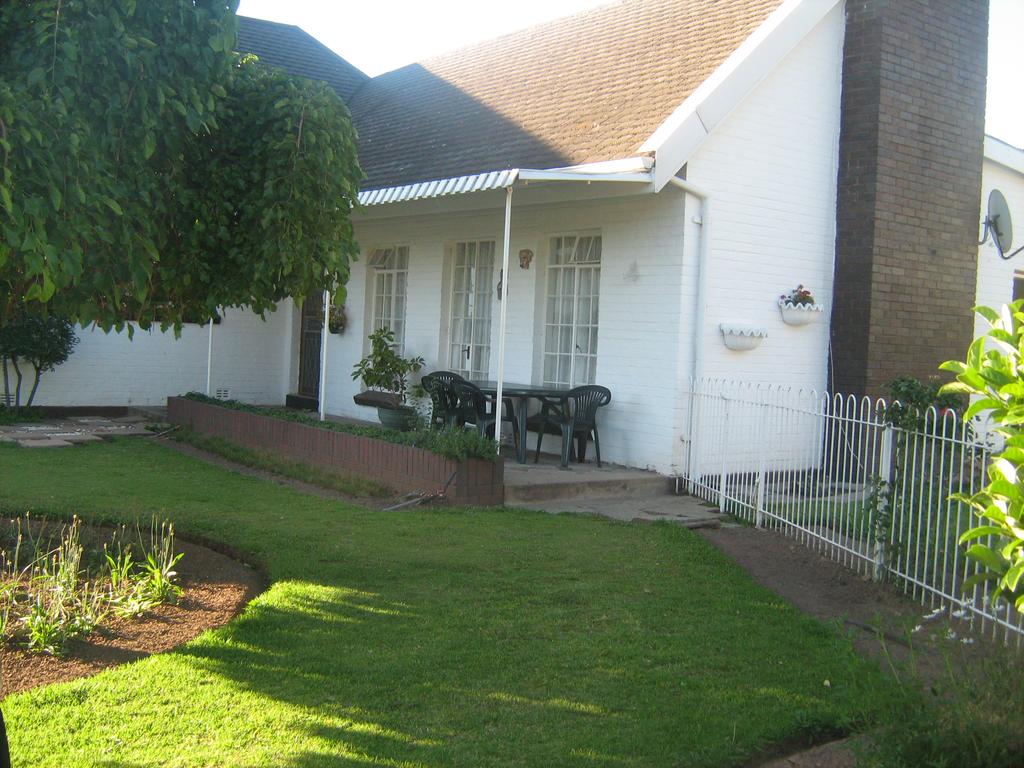 Apex Travel Club - ATC - Mentor Guest House