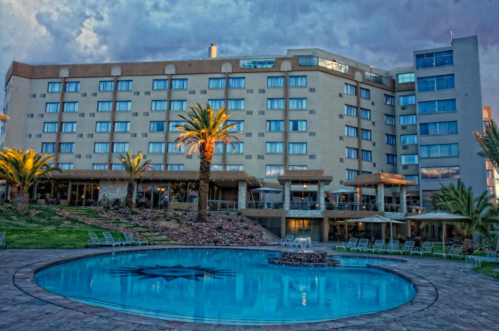 Apex Travel Club - ATC - Safari Court Hotel
