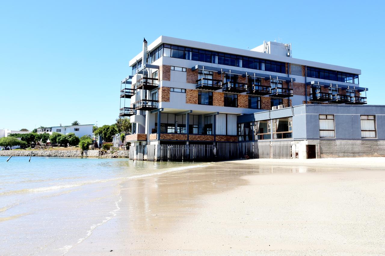 Apex Travel Club - ATC - Hoedjiesbaai Hotel