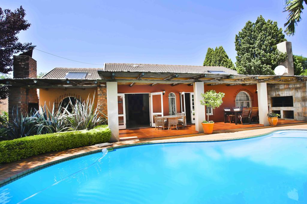 Apex Travel Club - ATC - Accommodation @ Van's