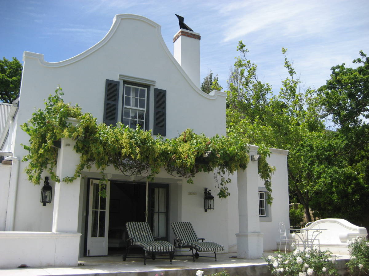 Apex Travel Club - ATC - Franschhoek Rose Cottages - The Cottage