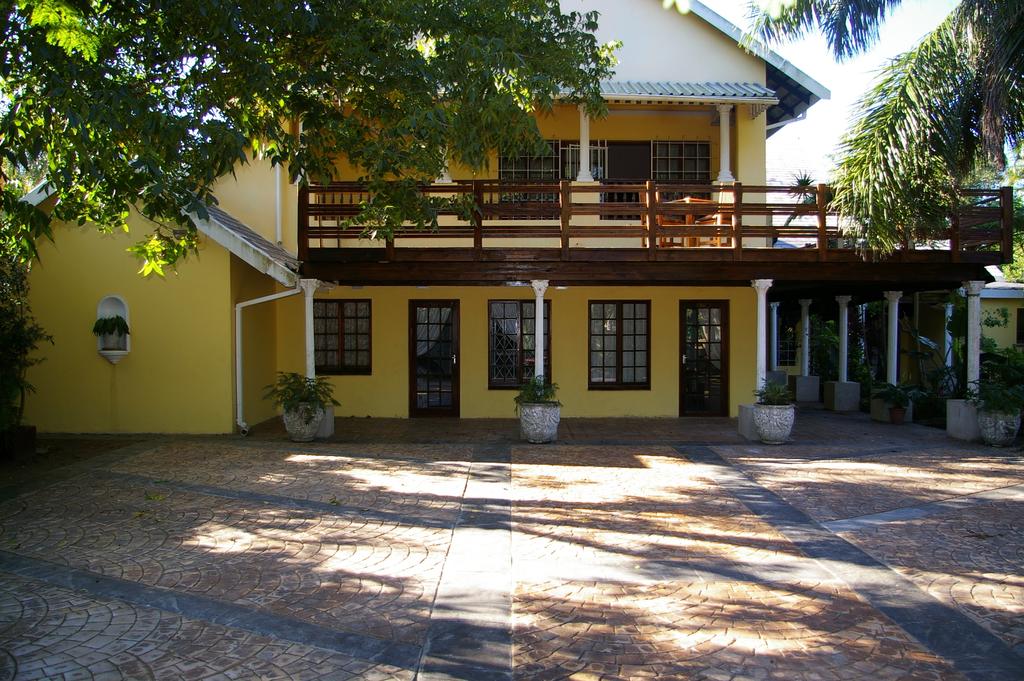 Apex Travel Club - ATC - Lalapanzi Guest House