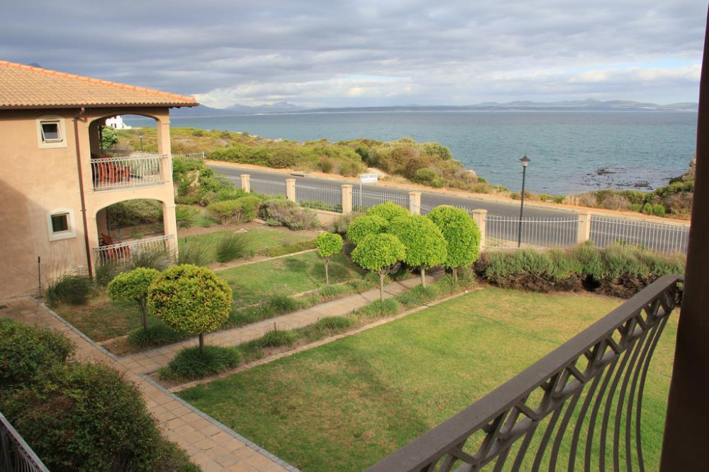 Apex Travel Club - ATC - On The Cliffs Guest House