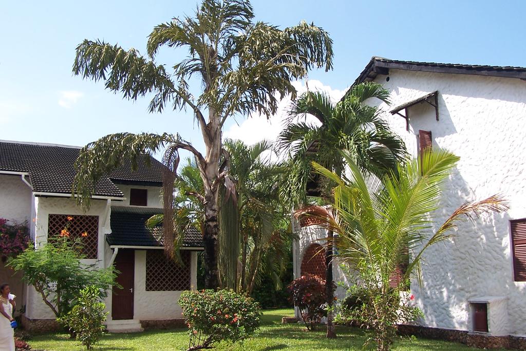 Apex Travel Club - ATC - Pinewood Beach Resort & Spa