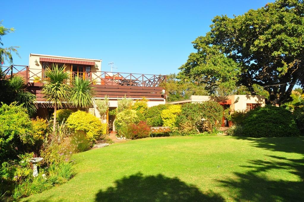 Apex Travel Club - ATC - Two Oaks B&B