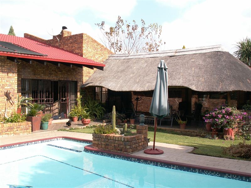 Apex Travel Club - ATC - Zon Onder Guest House