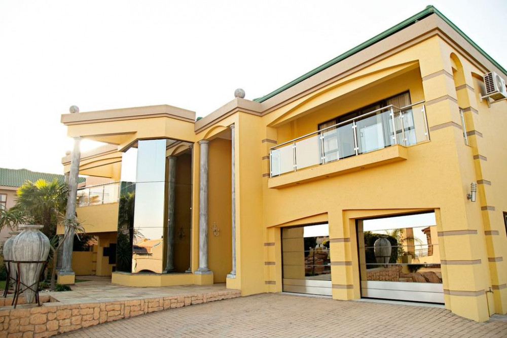 Apex Travel Club - ATC - House 114