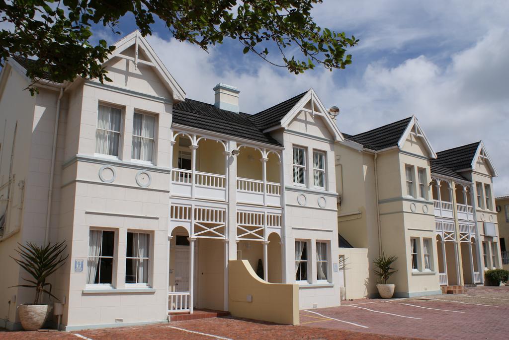 Apex Travel Club - ATC - The Vic Hotel
