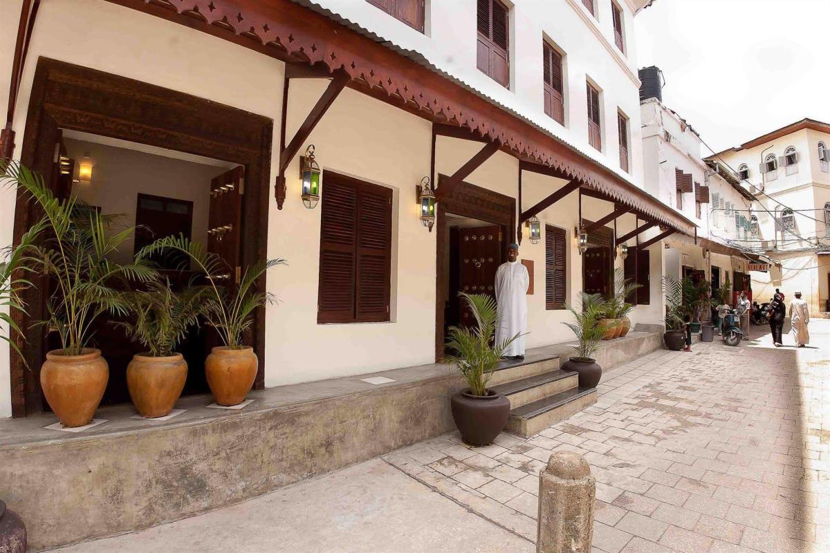 Apex Travel Club - ATC - Maru Maru Hotel