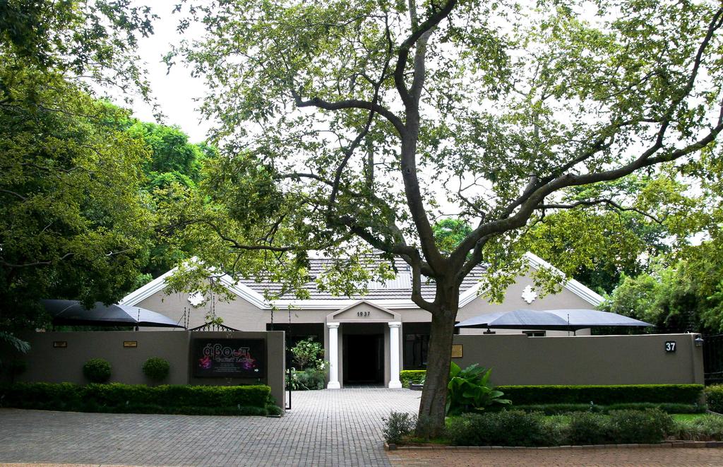 Apex Travel Club - ATC - About Guest Lodge