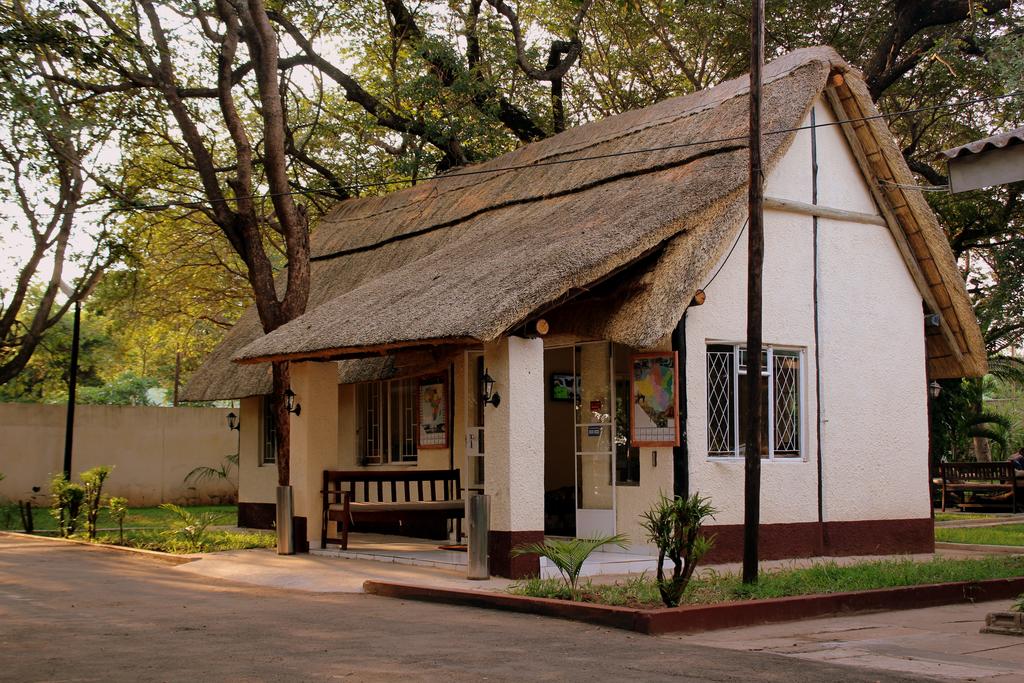Apex Travel Club - ATC - Pamusha Lodge Victoria Falls