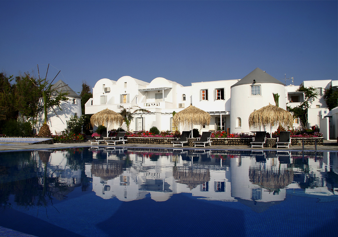 Apex Travel Club - ATC - Mediterranean Beach Santorini