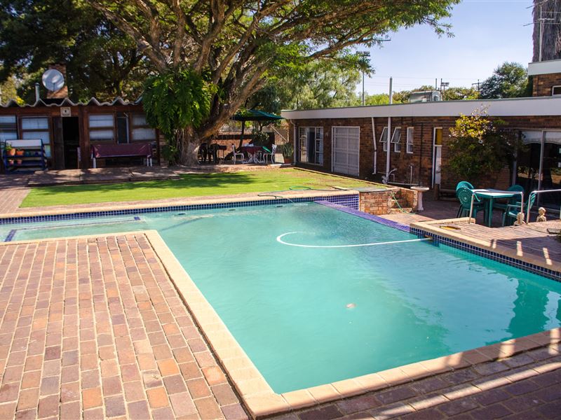 Apex Travel Club - ATC - Ancient Windmill Guesthouse and Conference Centre
