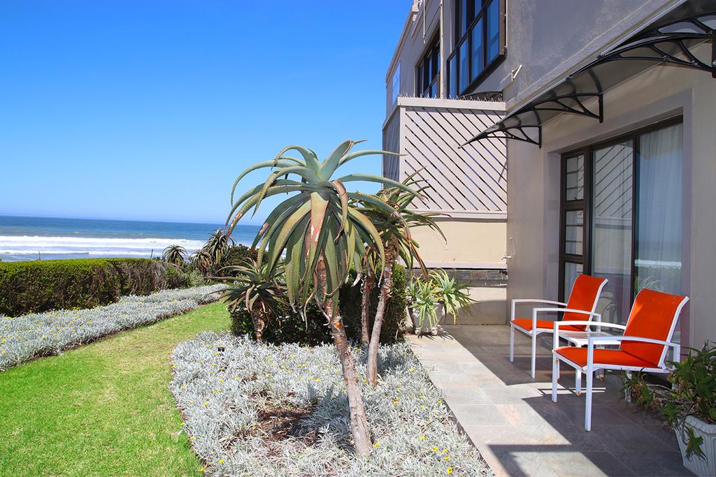 Apex Travel Club - ATC - On the Beach Jeffreys Bay