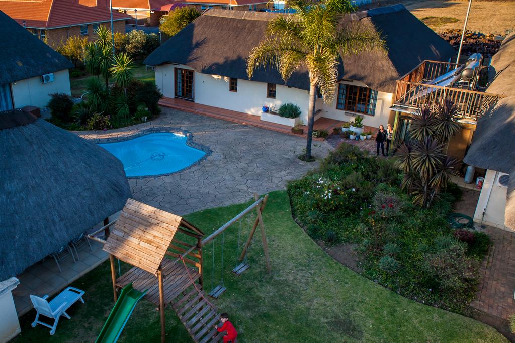 Apex Travel Club - ATC - 12 On Vaal B&B