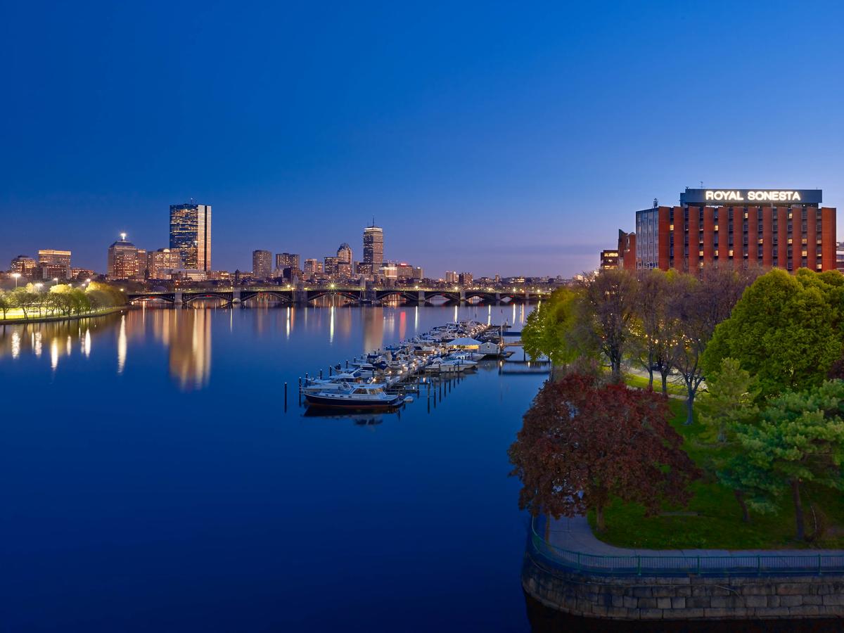 Apex Travel Club - ATC - Royal Sonesta Hotel Boston