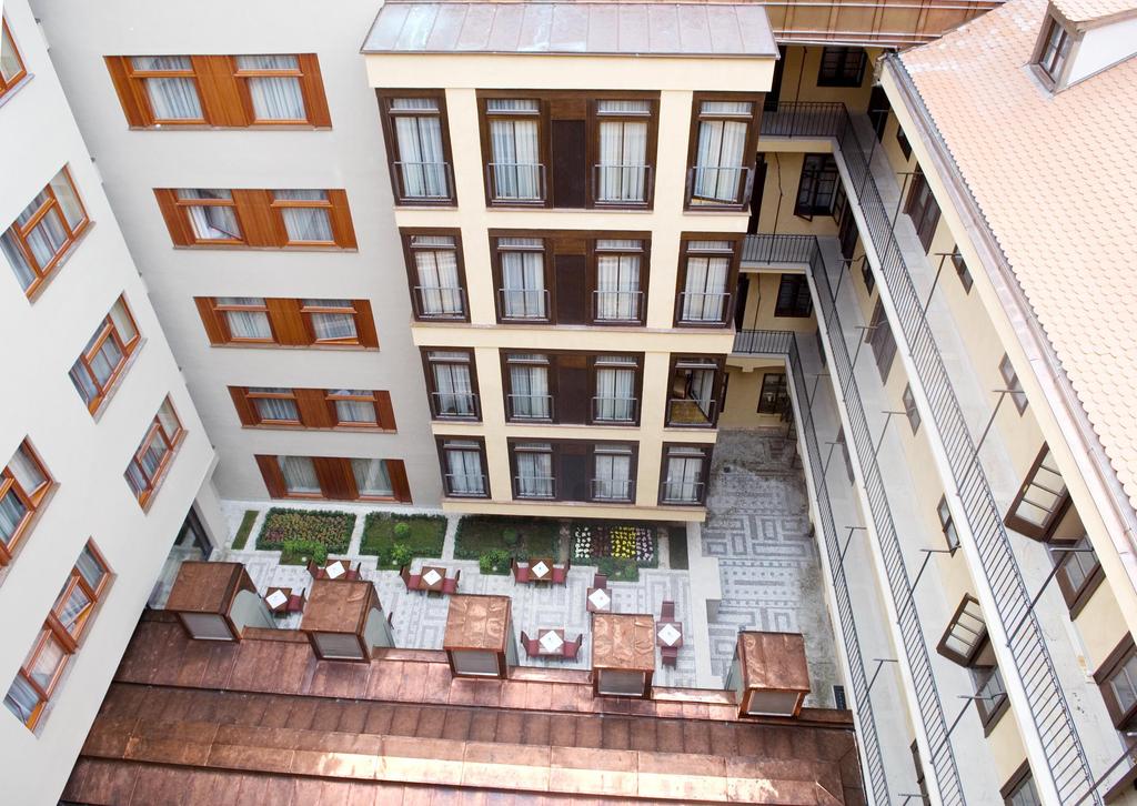 Apex Travel Club - ATC - Hotel Majestic Plaza