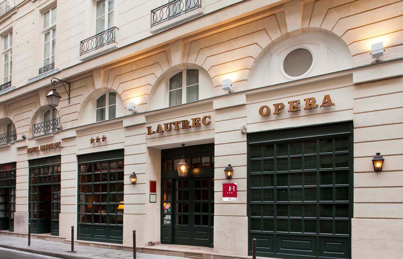Apex Travel Club - ATC - Lautrec Opera Hotel