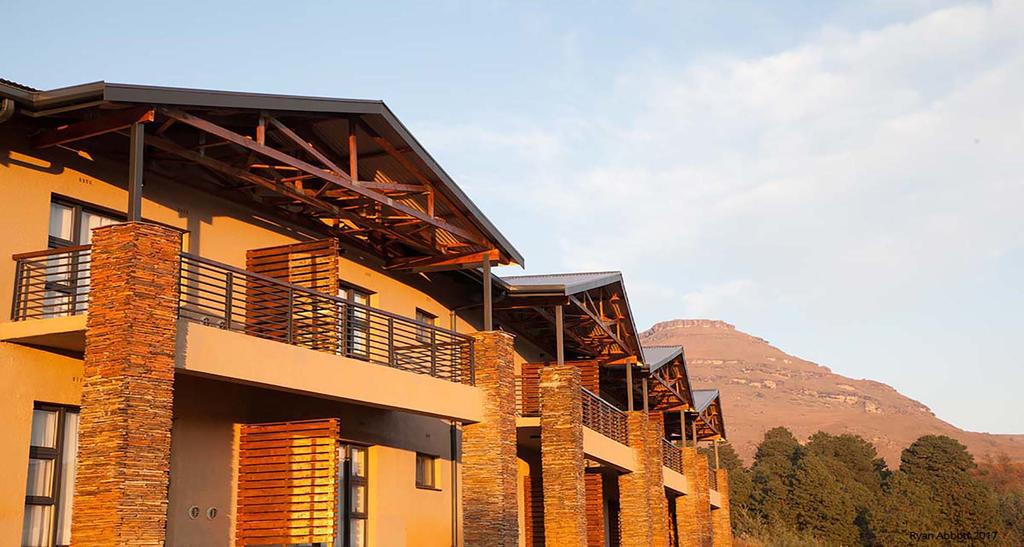 Apex Travel Club - ATC - The Premier Hotel Sani Pass