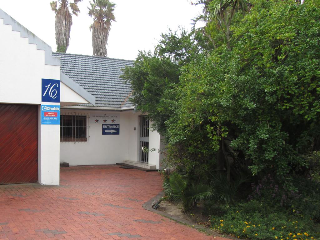 Apex Travel Club - ATC - Cape Town Palms Self Catering Accommodation
