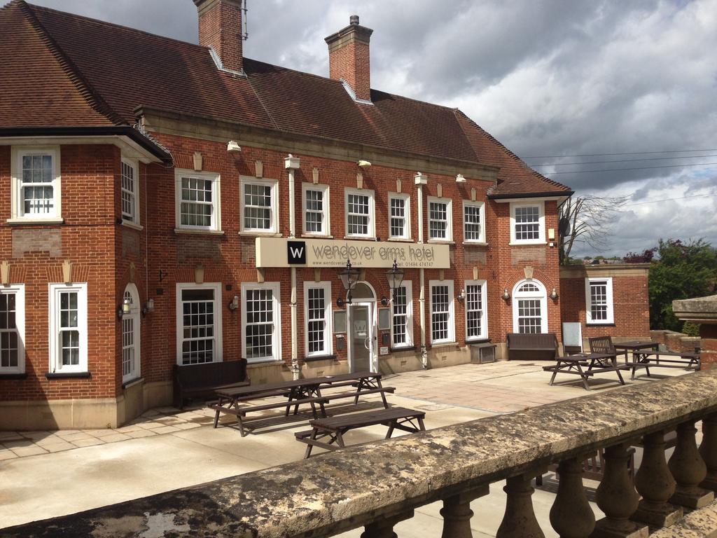 Apex Travel Club - ATC - Wendover Arms
