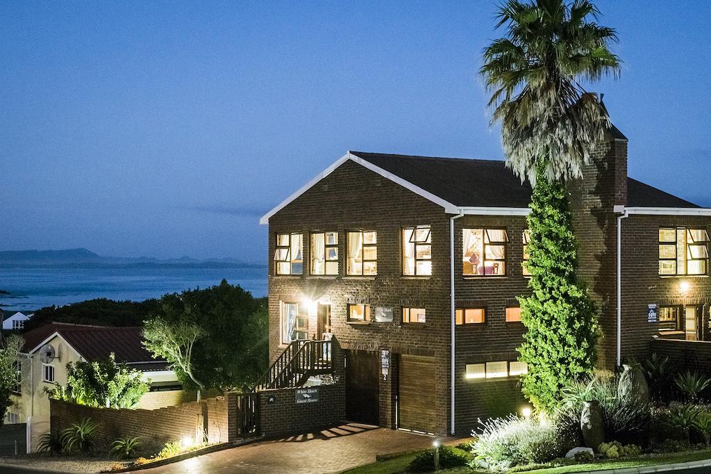 Apex Travel Club - ATC - White Shark Guest House