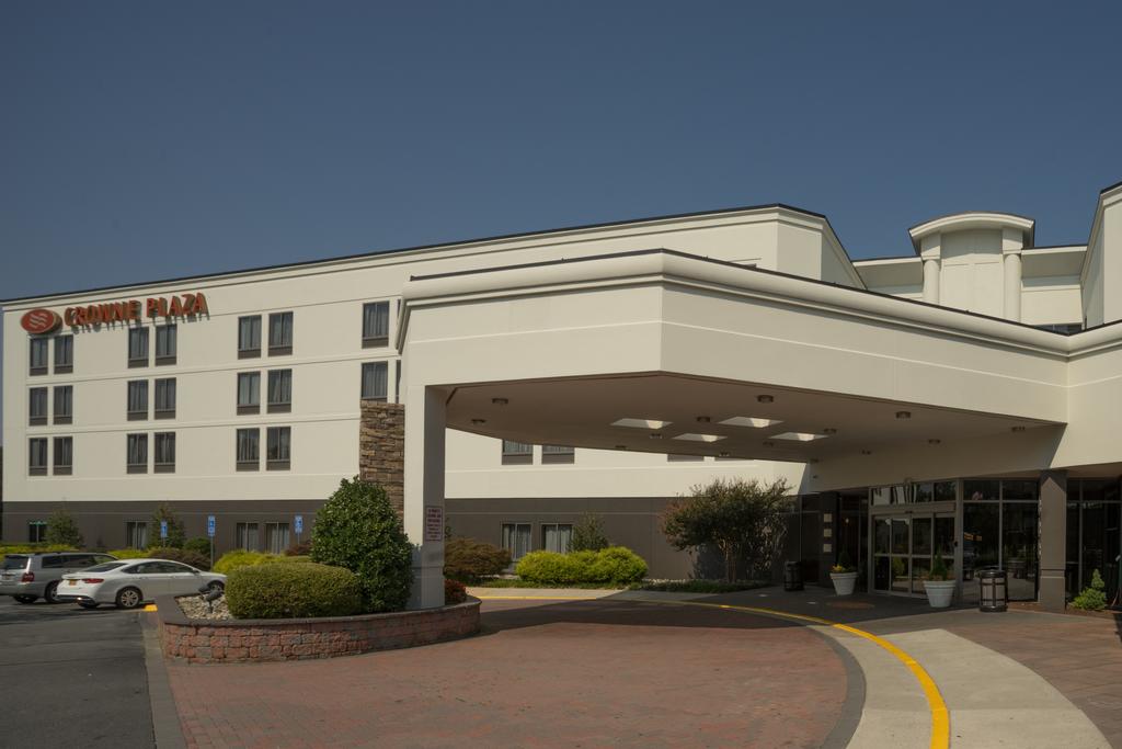Apex Travel Club - ATC - Crowne Plaza Dulles Airport