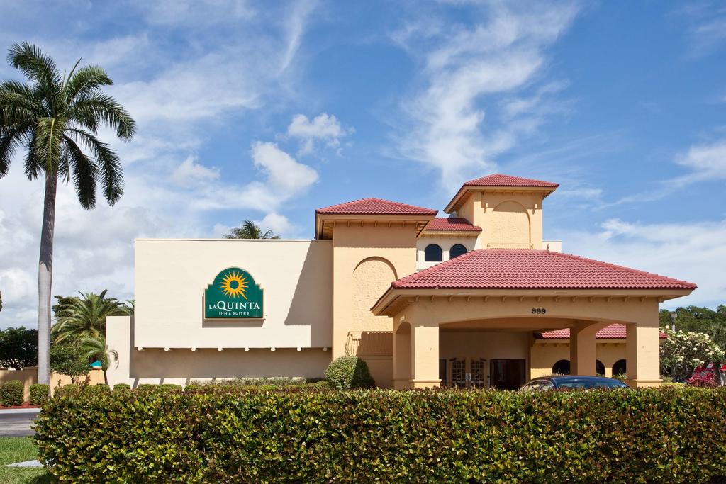 Apex Travel Club - ATC - La Quinta Inn & Suites Ft Lauderdale Cypress Creek