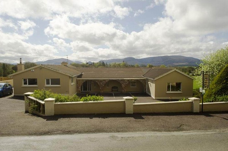 Apex Travel Club - ATC - Reeksview B&B Killarney