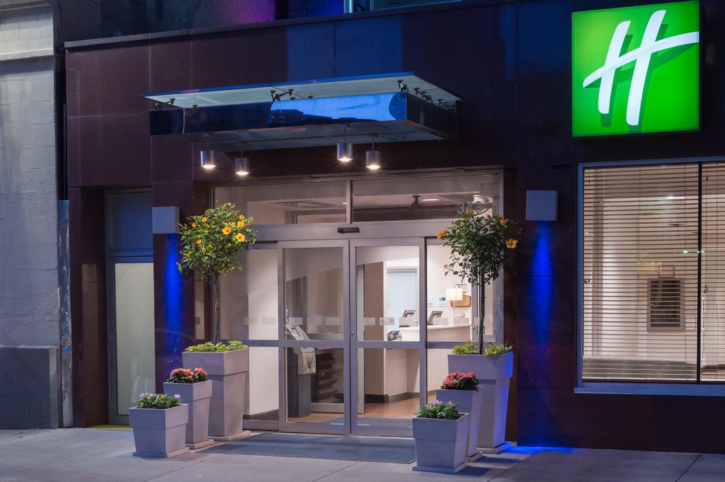 Apex Travel Club - ATC - Holiday Inn Express New York City Times Square