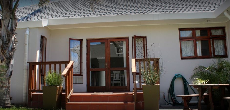 Apex Travel Club - ATC - Pollok Guest Lodge