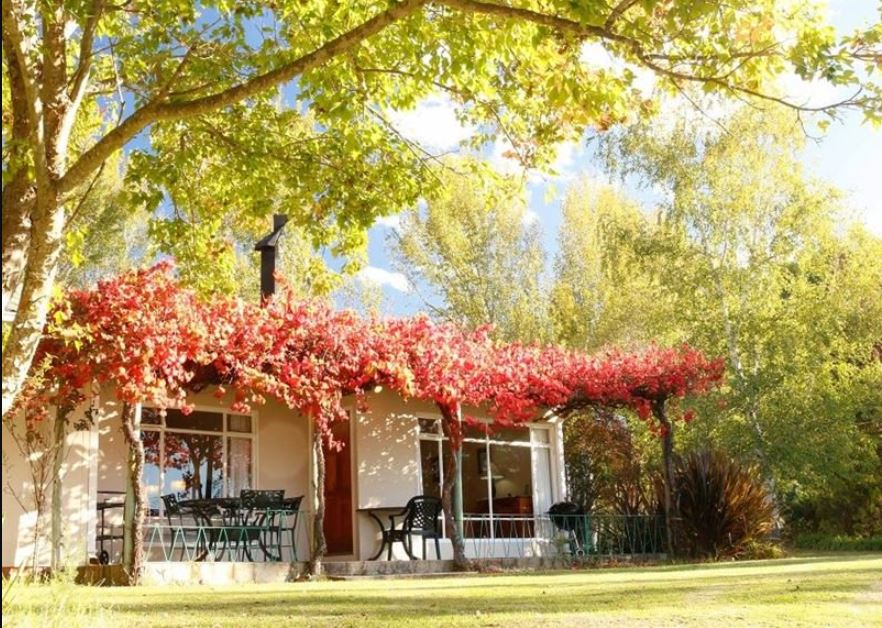 Apex Travel Club - ATC - Lowestoffe Country Lodge - Trout Lodge