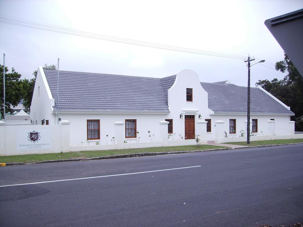 Apex Travel Club - ATC - Hermanus Dorpshuys Guesthouse