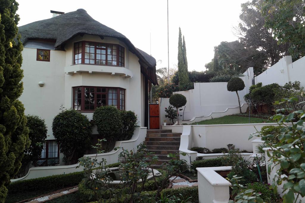 Apex Travel Club - ATC - Tweyamo Guest House