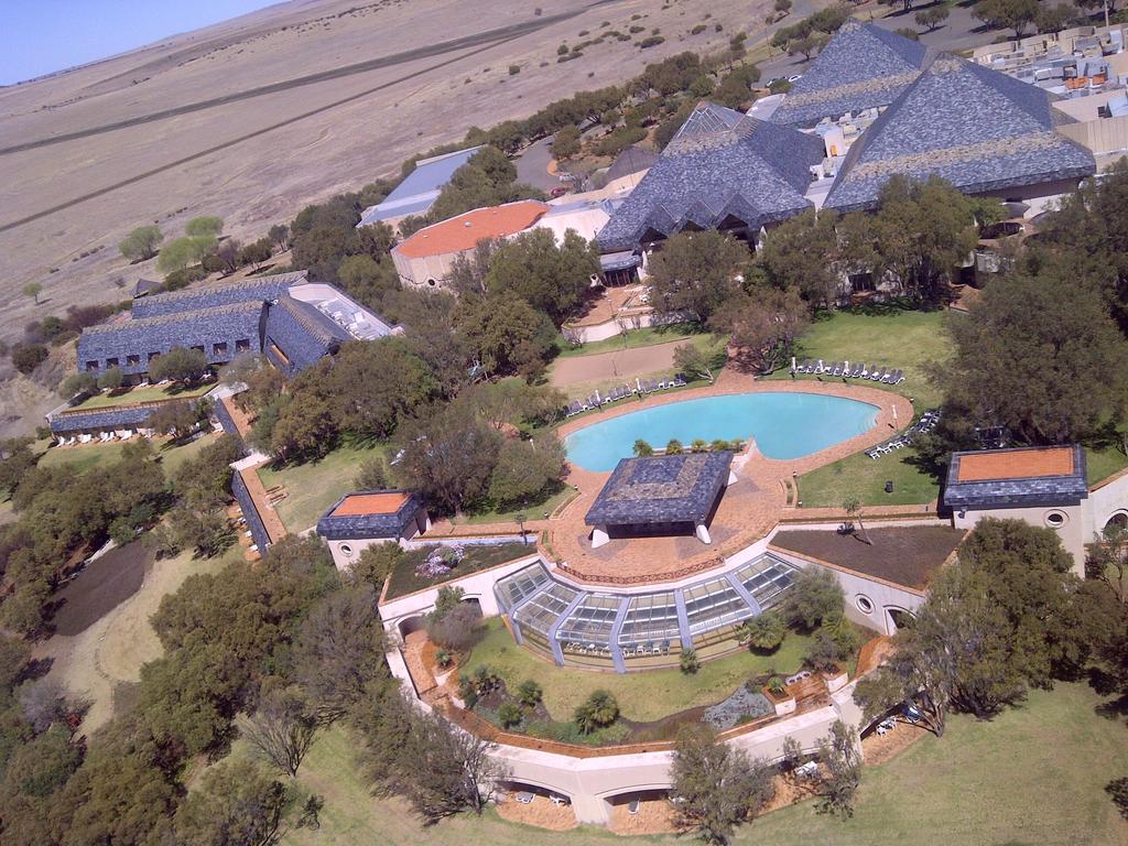 Apex Travel Club - ATC - Black Mountain Leisure & Conference Hotel