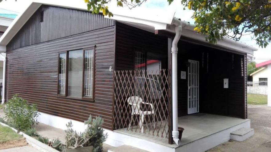 Apex Travel Club - ATC - Langebaan Holiday Homes - Lavender Cottage