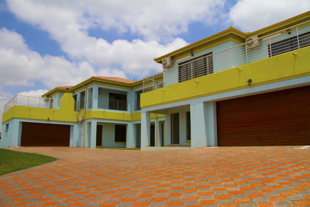Apex Travel Club - ATC - Estoby Executive Guest House