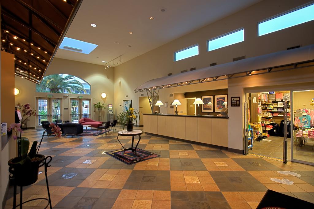 Apex Travel Club - ATC - Clarion Suites Maingate
