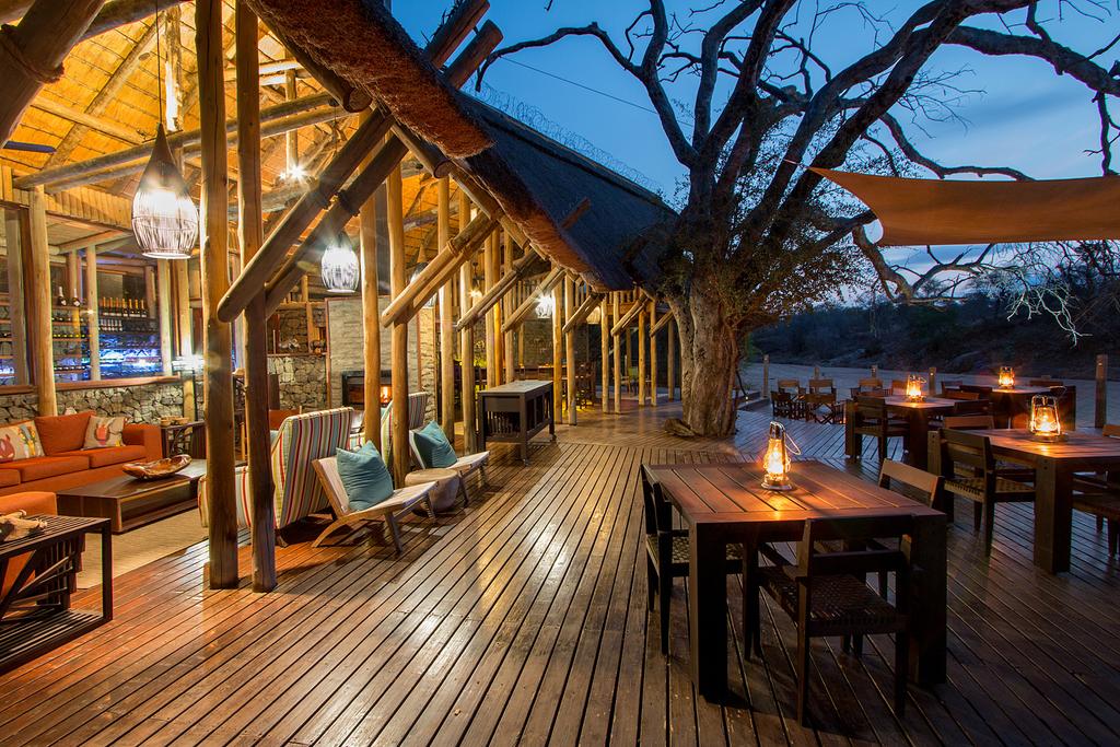 Apex Travel Club - ATC - Rhino Post Safari Lodge